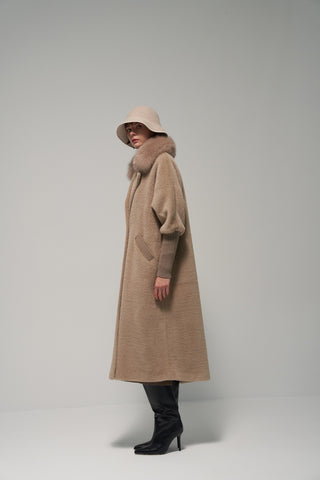 Yakası Kürklü Triko Detaylı Angora Kap - koyu bej