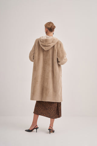 Trikolu Kapşonlu Angora Kap - Koyu Bej