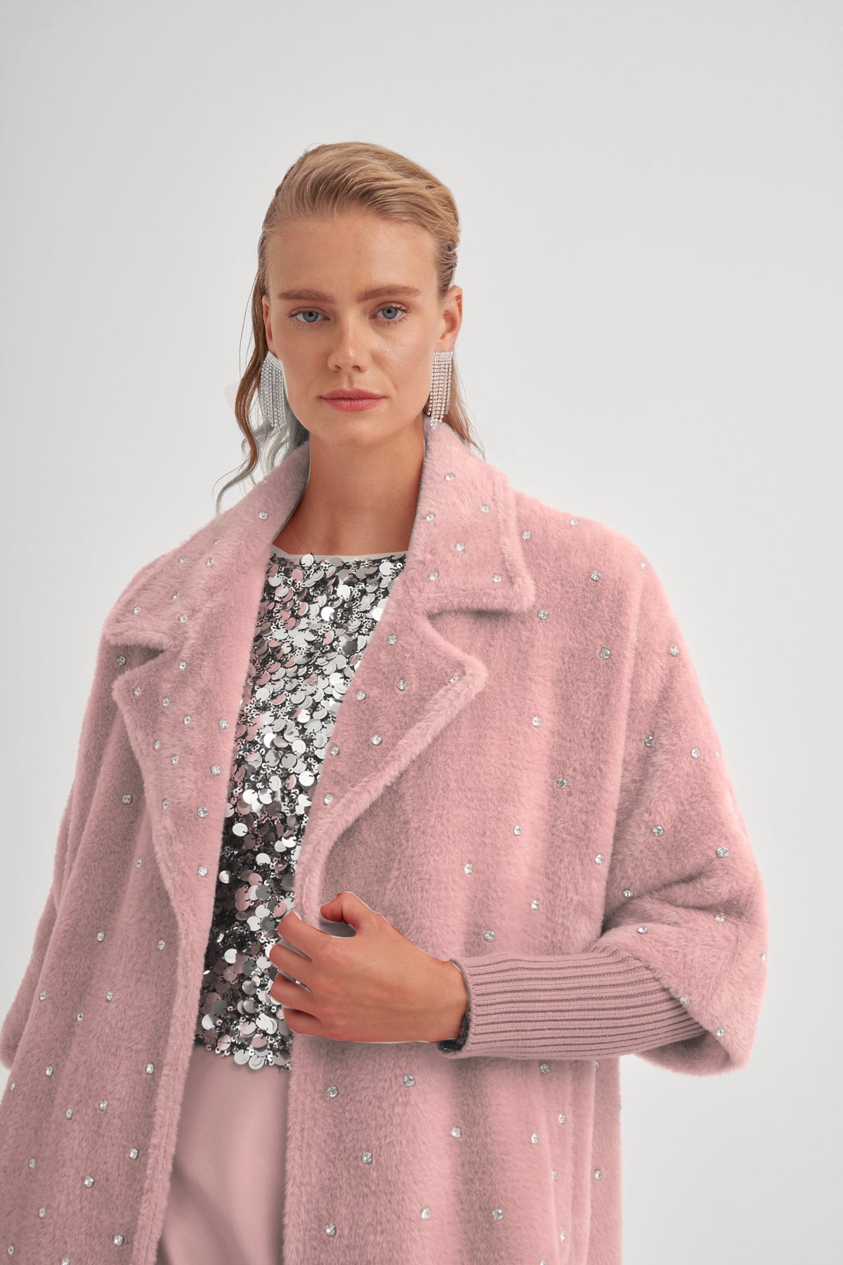 Kolları Triko Detaylı Taş Baskılı Kaban - pudra