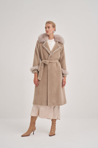 Kol ve Yaka Kürk ve Taş Detaylı Kaban - koyu bej