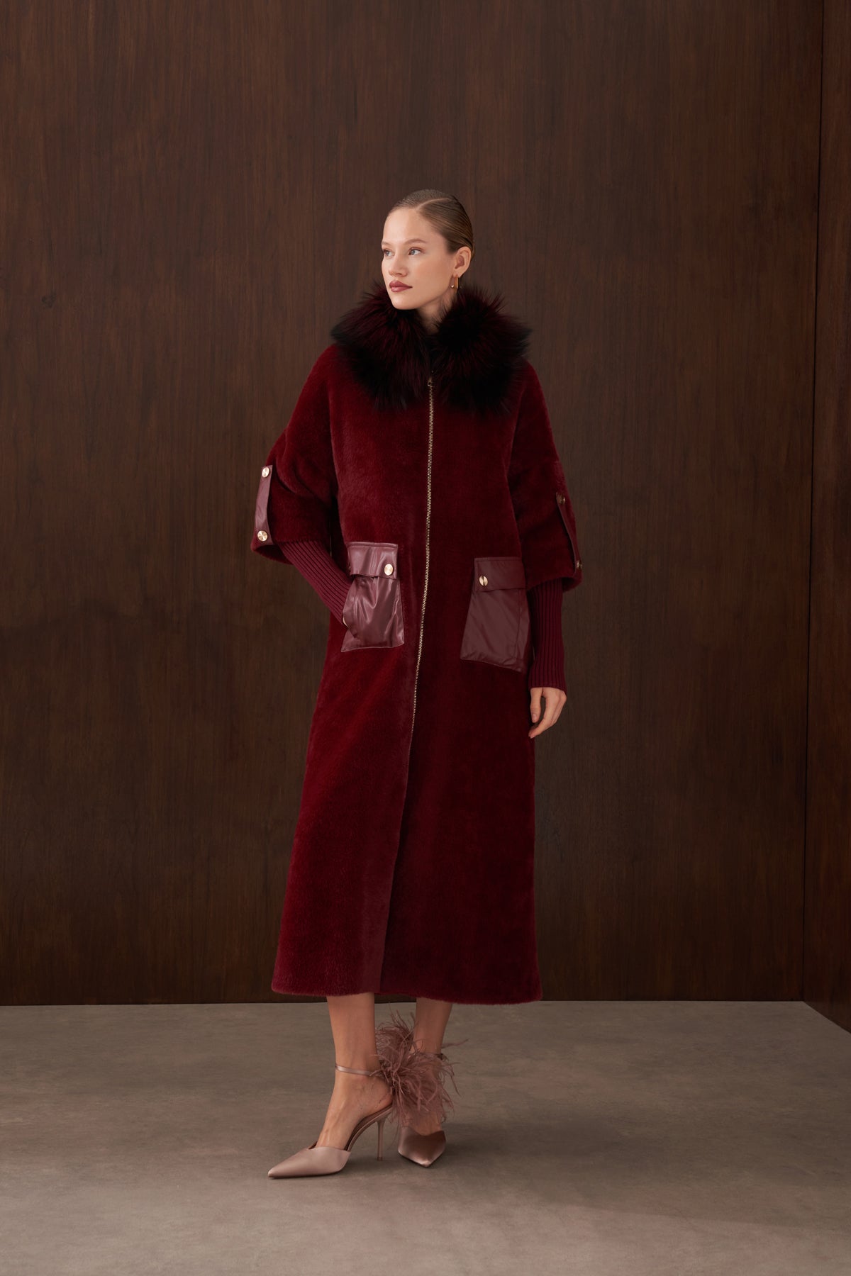 Deri Cep Detaylı Kürklü Angora Kaban - bordo