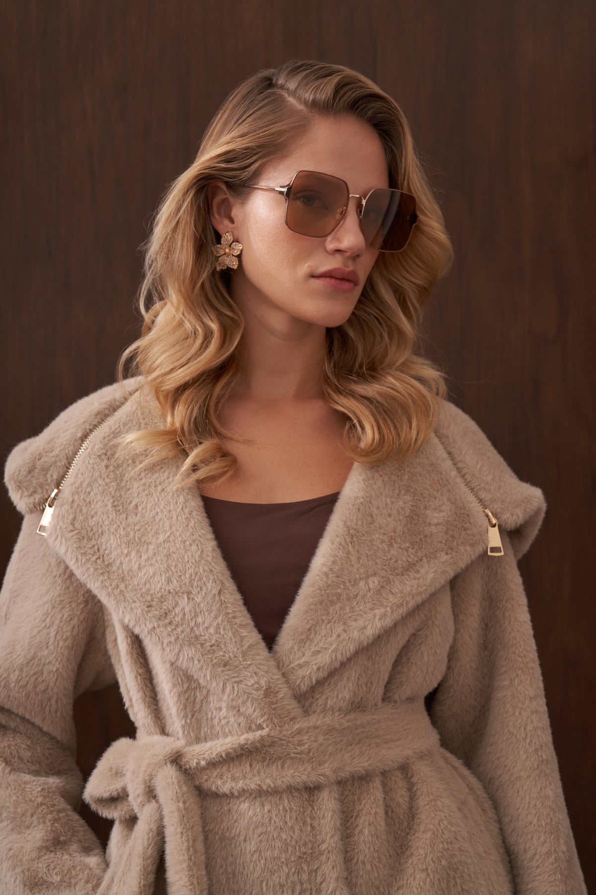Fermuar Detaylı Kapüşonlu Angora Kaban - koyu bej