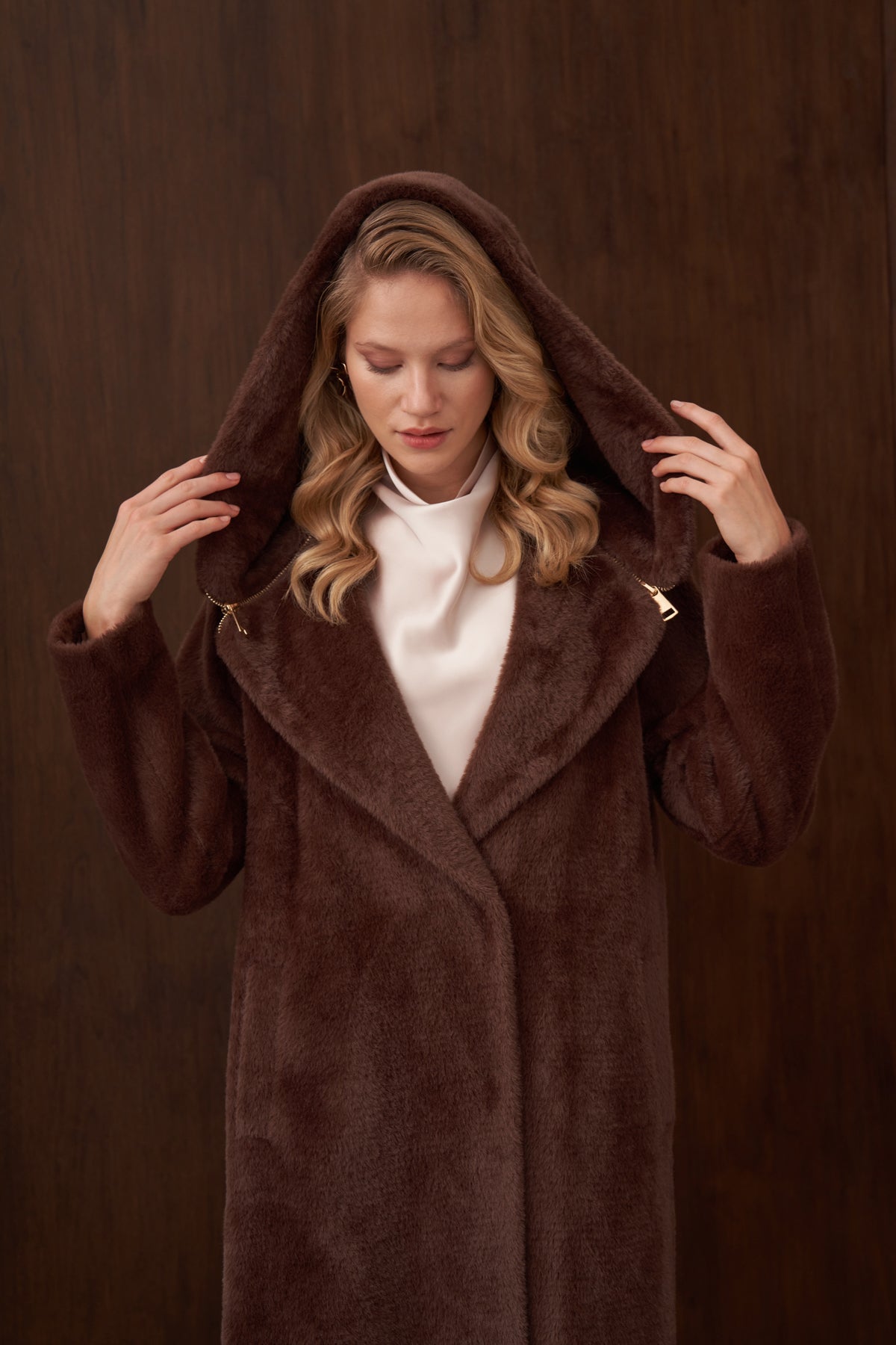 Fermuar Detaylı Kapüşonlu Angora Kaban - kahve