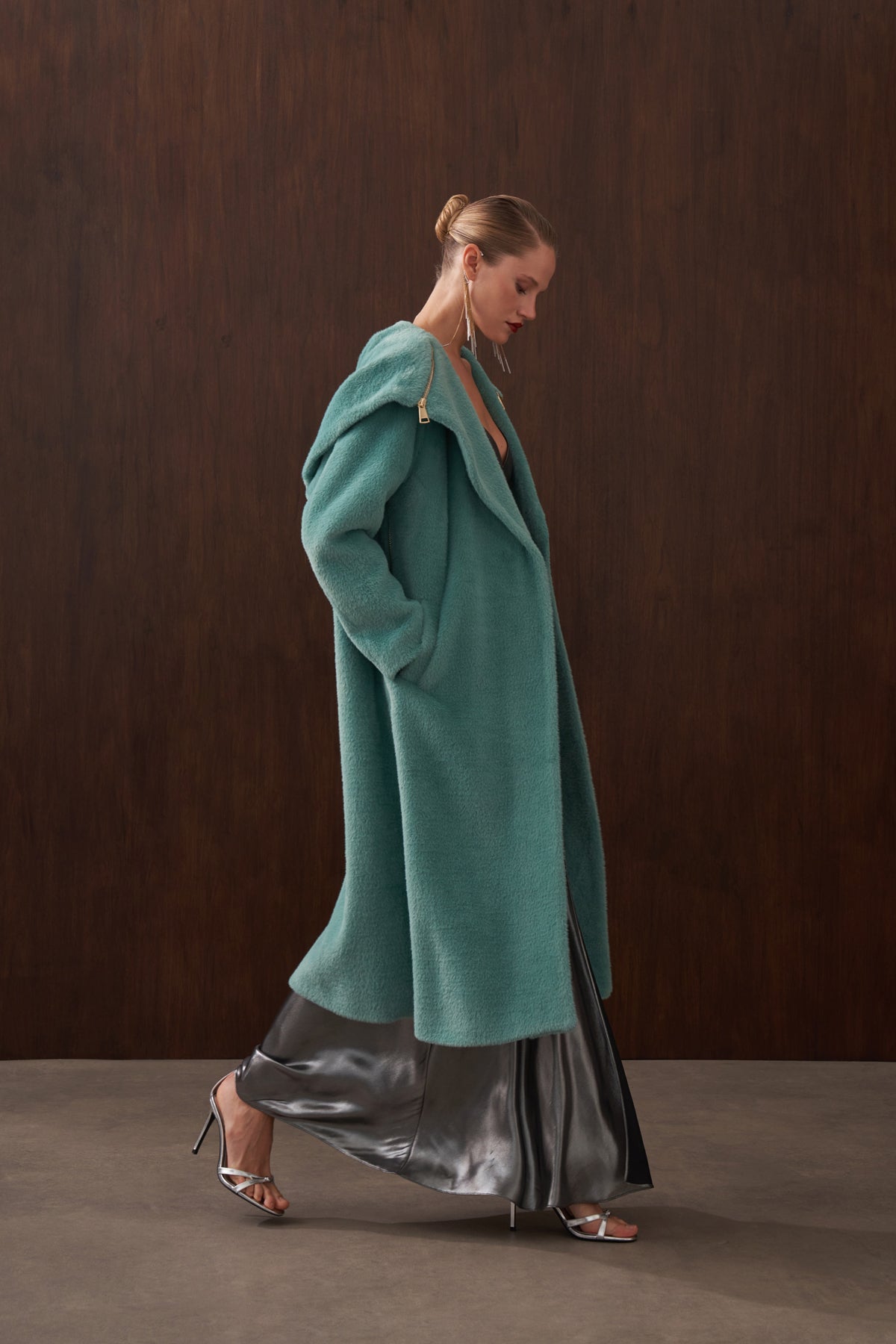 Fermuar Detaylı Kapüşonlu Angora Kaban - mint yeşili