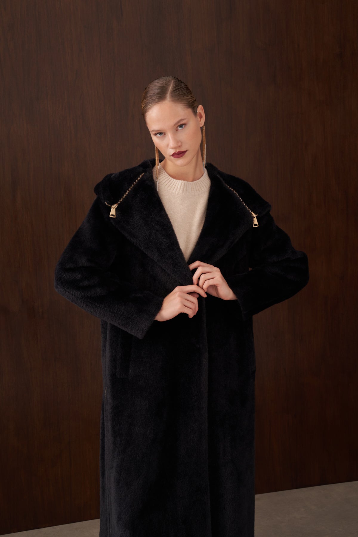 Fermuar Detaylı Kapüşonlu Angora Kaban - siyah