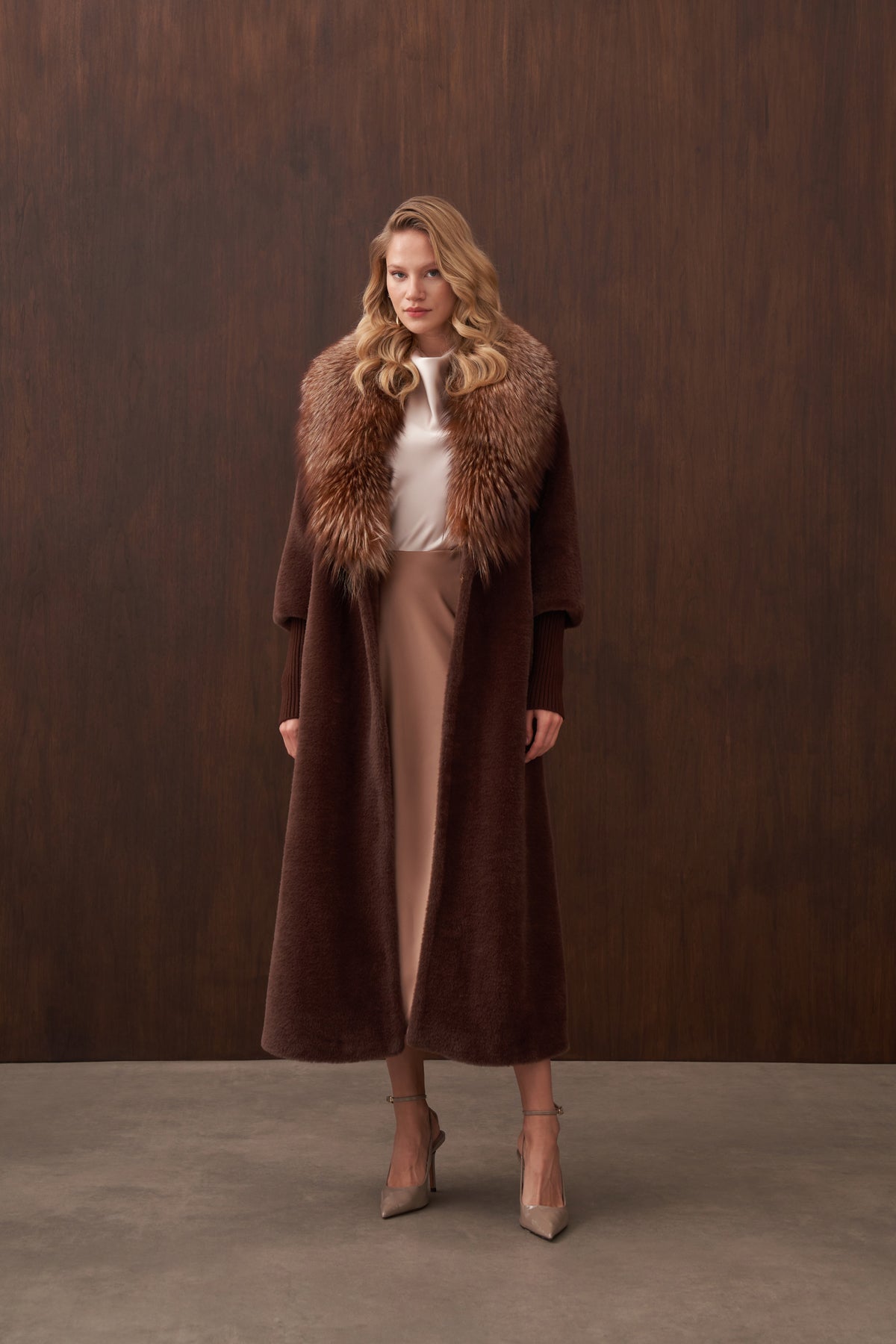 Triko Detaylı Kürklü Angora Kaban - kahve