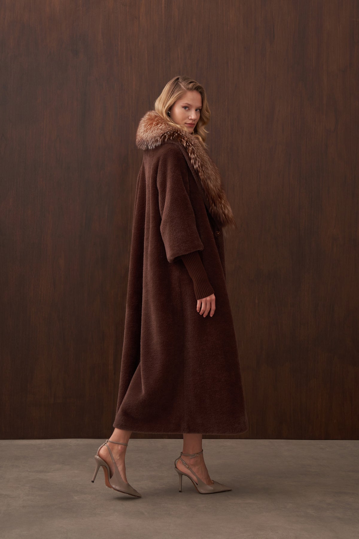 Triko Detaylı Kürklü Angora Kaban - kahve