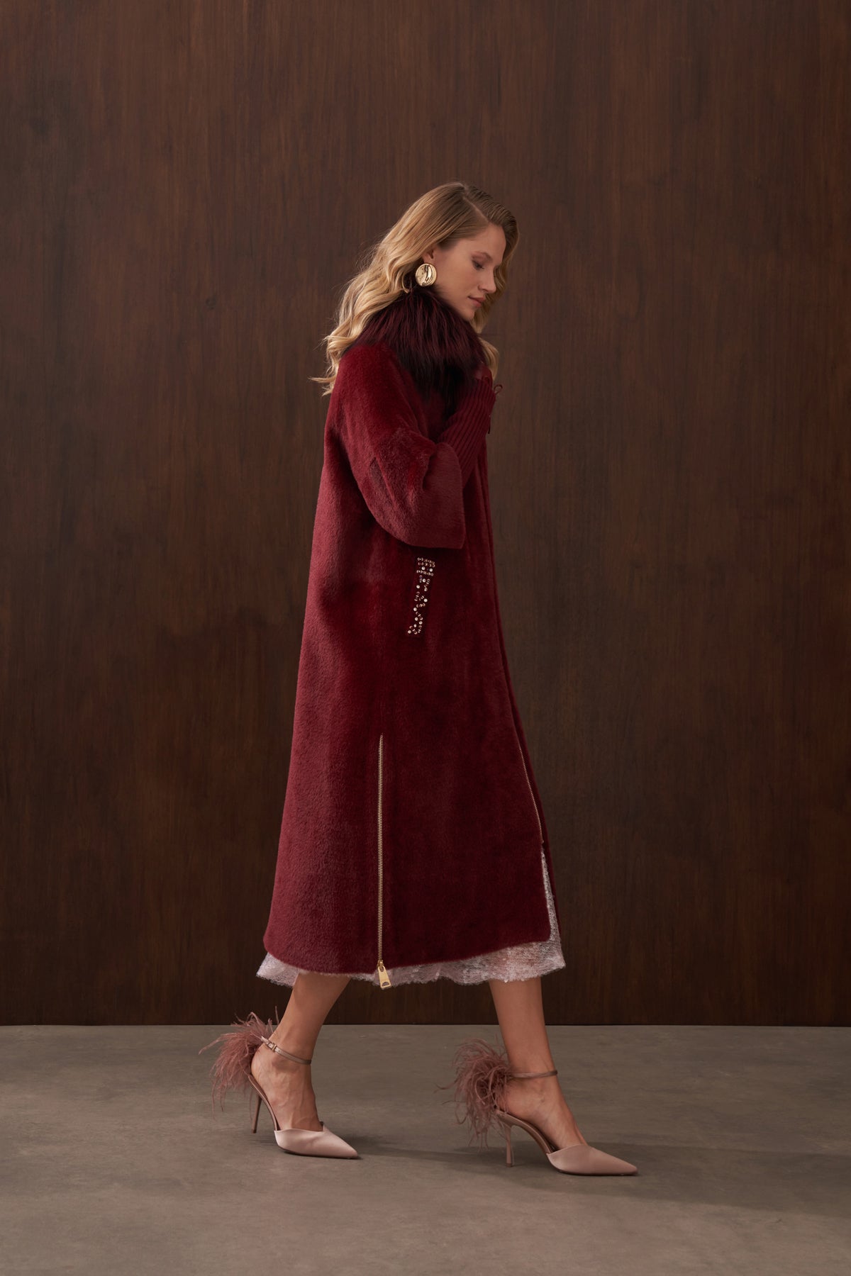 Kürklü Elişi ve Triko Detaylı Angora Kaban - bordo