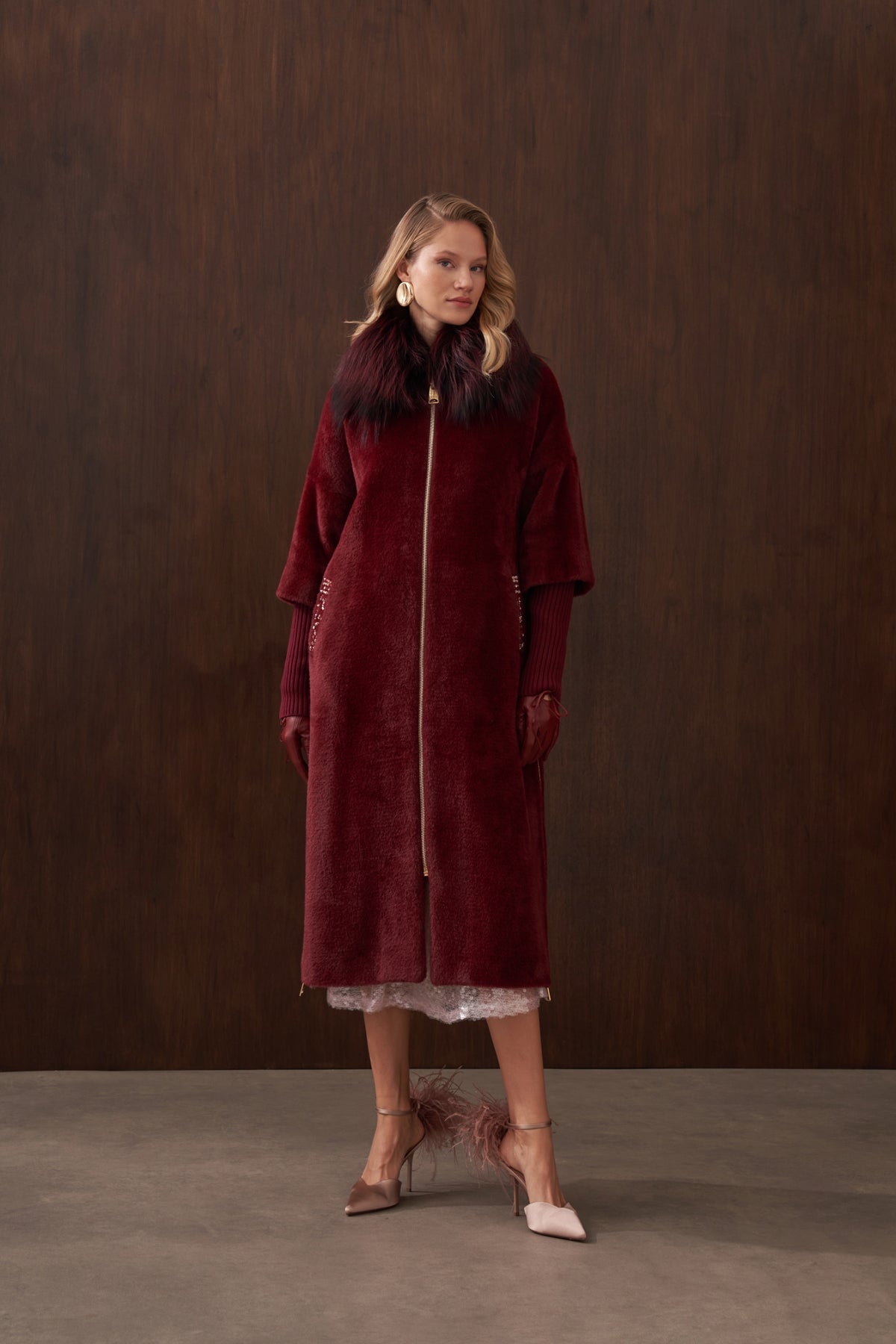 Kürklü Elişi ve Triko Detaylı Angora Kaban - bordo