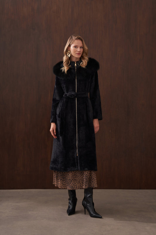 Omuzdan Şal Detaylı Kürklü Angora Kaban - siyah