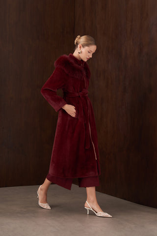 Omuzdan Şal Detaylı Kürklü Angora Kaban - bordo