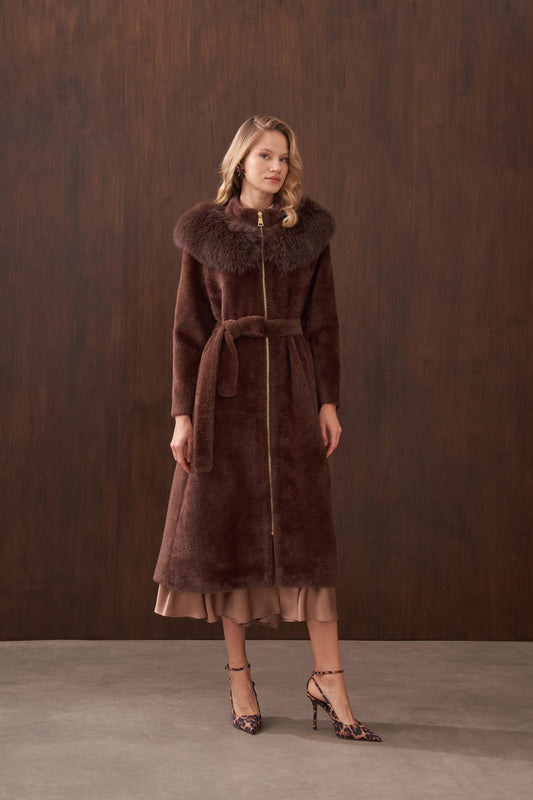 Omuzdan Şal Detaylı Kürklü Angora Kaban - kahve