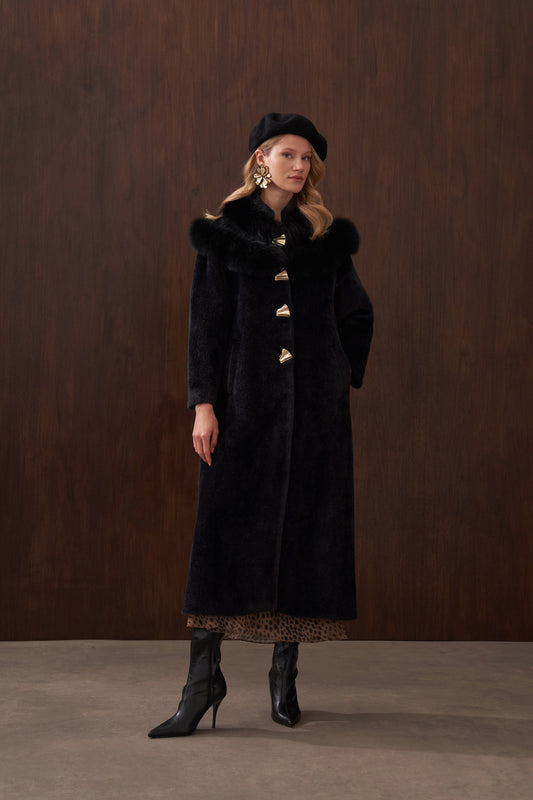 Omuzu Kürk Detaylı Düğmeli Angora Kaban - siyah