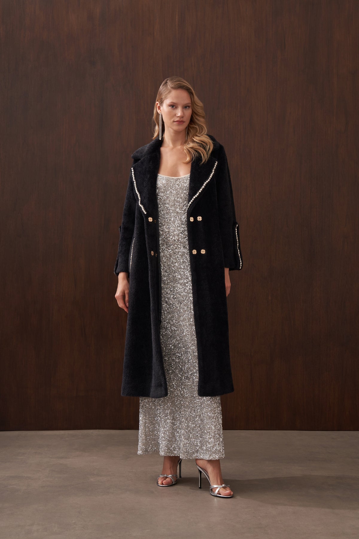 Elişi Detaylı Angora Kaban - siyah