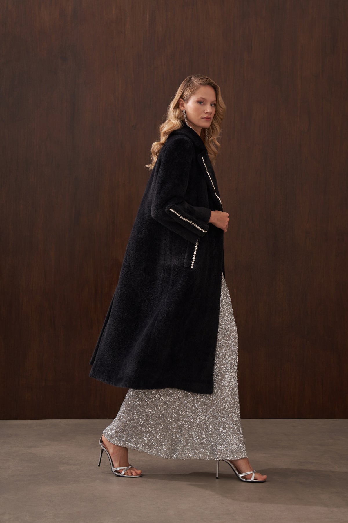 Elişi Detaylı Angora Kaban - siyah