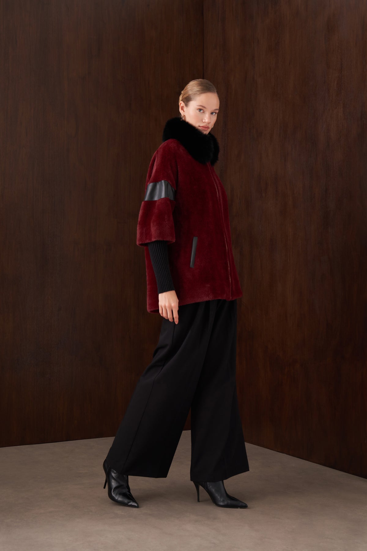 Triko Detaylı Hakim Yaka Kürklü Angora Kaban - bordo