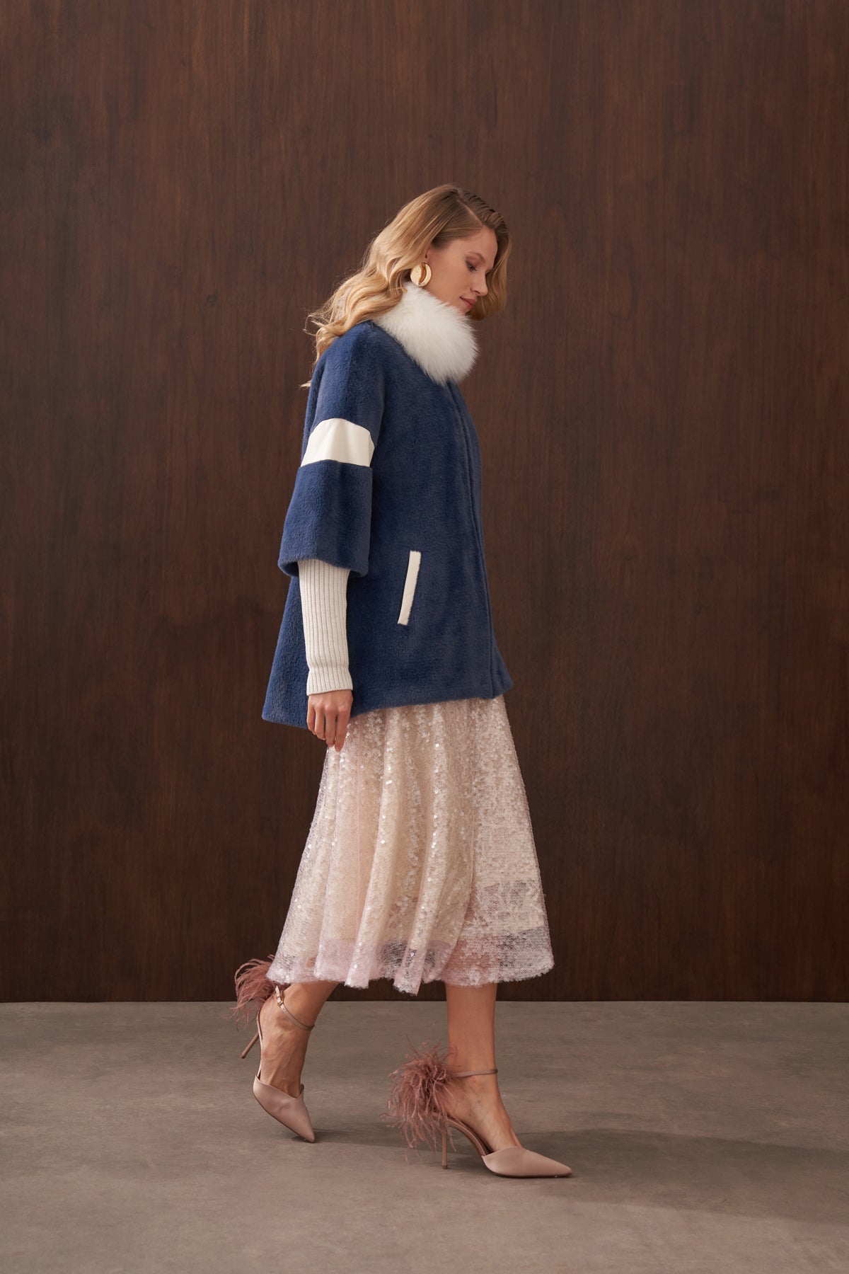 Triko Detaylı Hakim Yaka Kürklü Angora Kaban - indigo