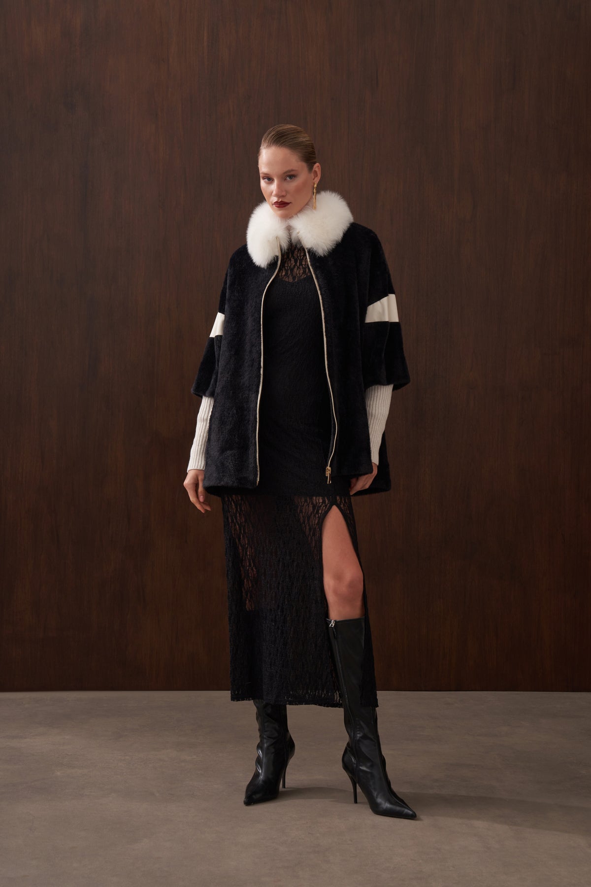 Triko Detaylı Hakim Yaka Kürklü Angora Kaban - siyah