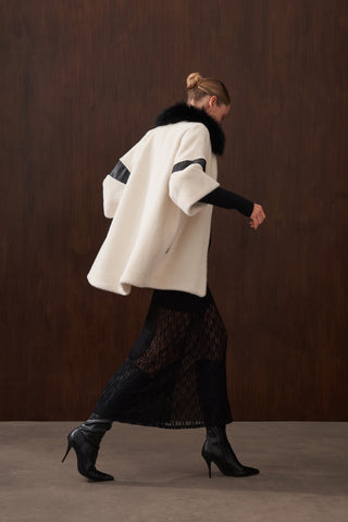 Triko Detaylı Hakim Yaka Kürklü Angora Kaban - ekru