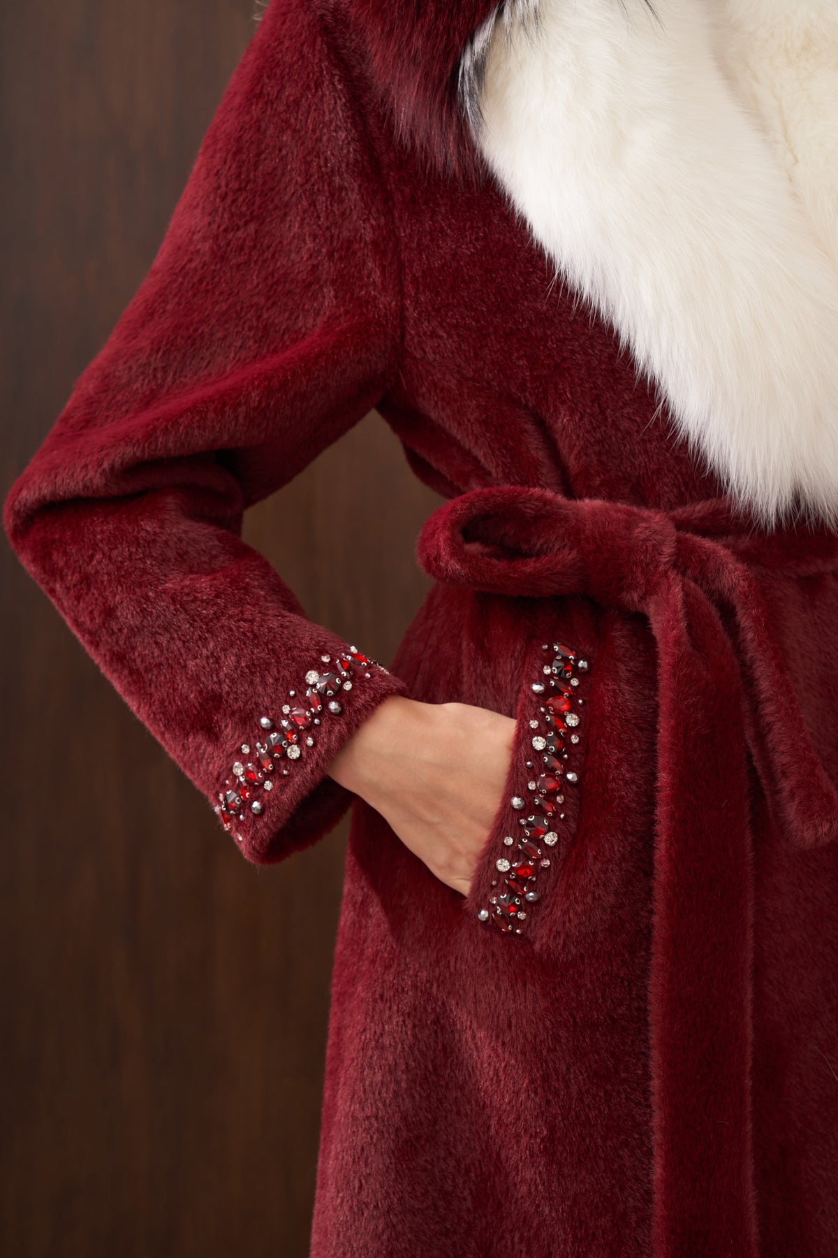 Çift Renk Kürklü Elişi Detaylı Angora Kaban - bordo