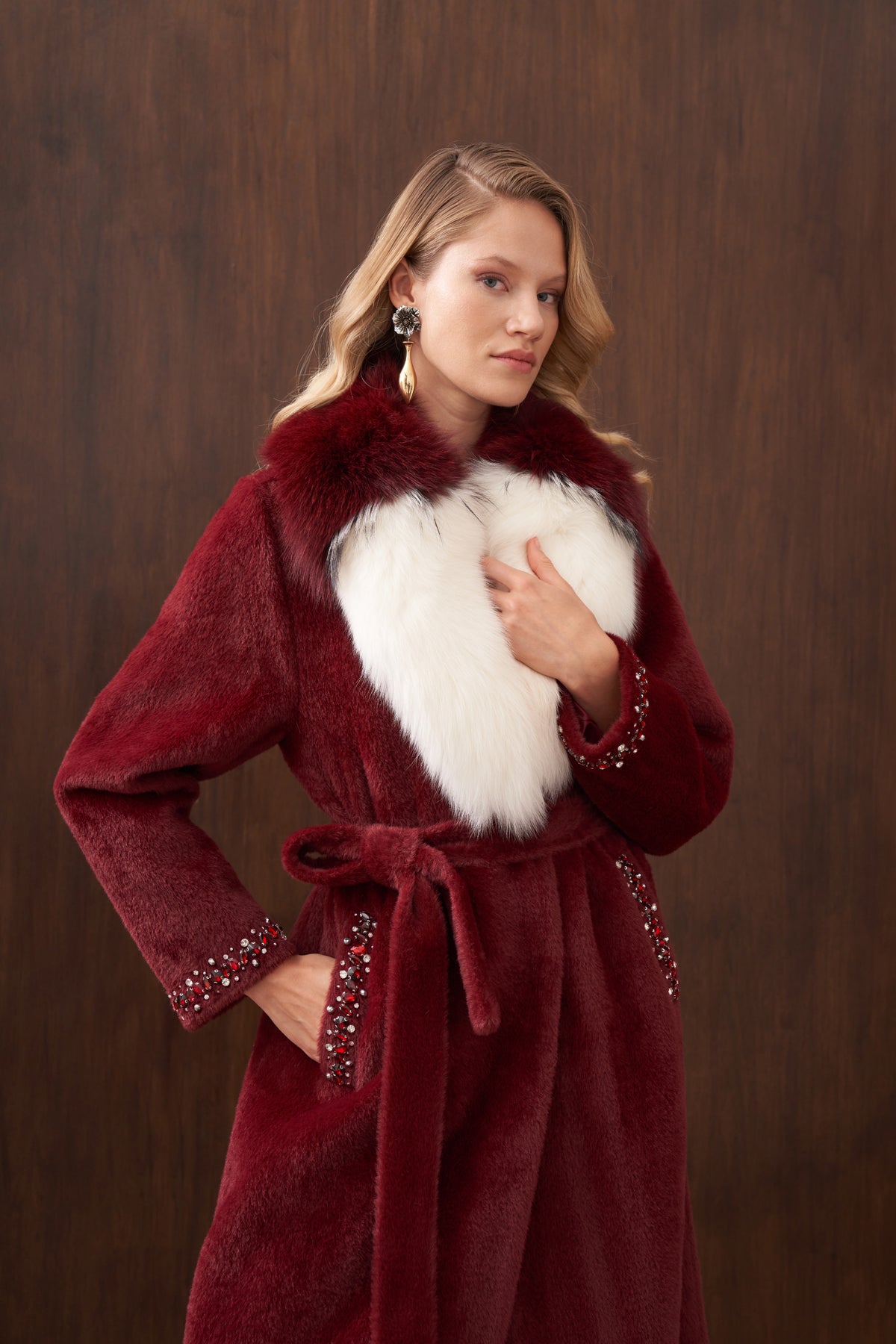 Çift Renk Kürklü Elişi Detaylı Angora Kaban - bordo