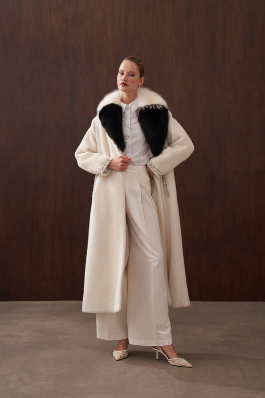 Çift Renk Kürklü Elişi Detaylı Angora Kaban - ekru