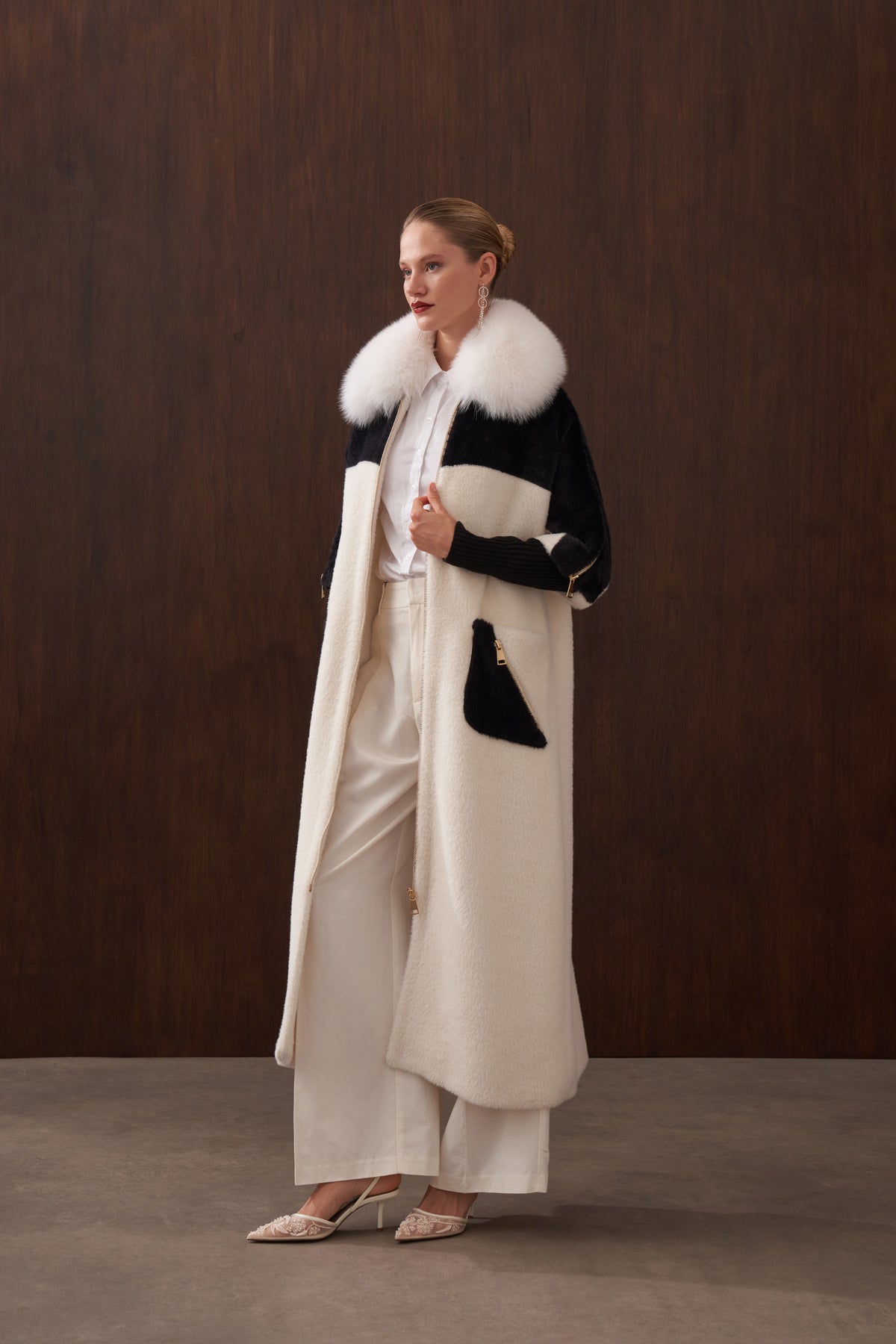 Hakim Yaka Kürk Detaylı Fermuarlı Angora Kaban - ekru