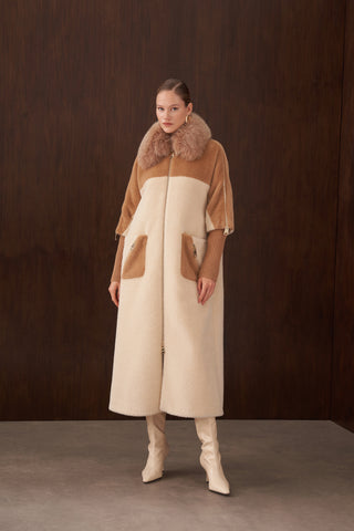 Hakim Yaka Kürk Detaylı Fermuarlı Angora Kaban - açık bej