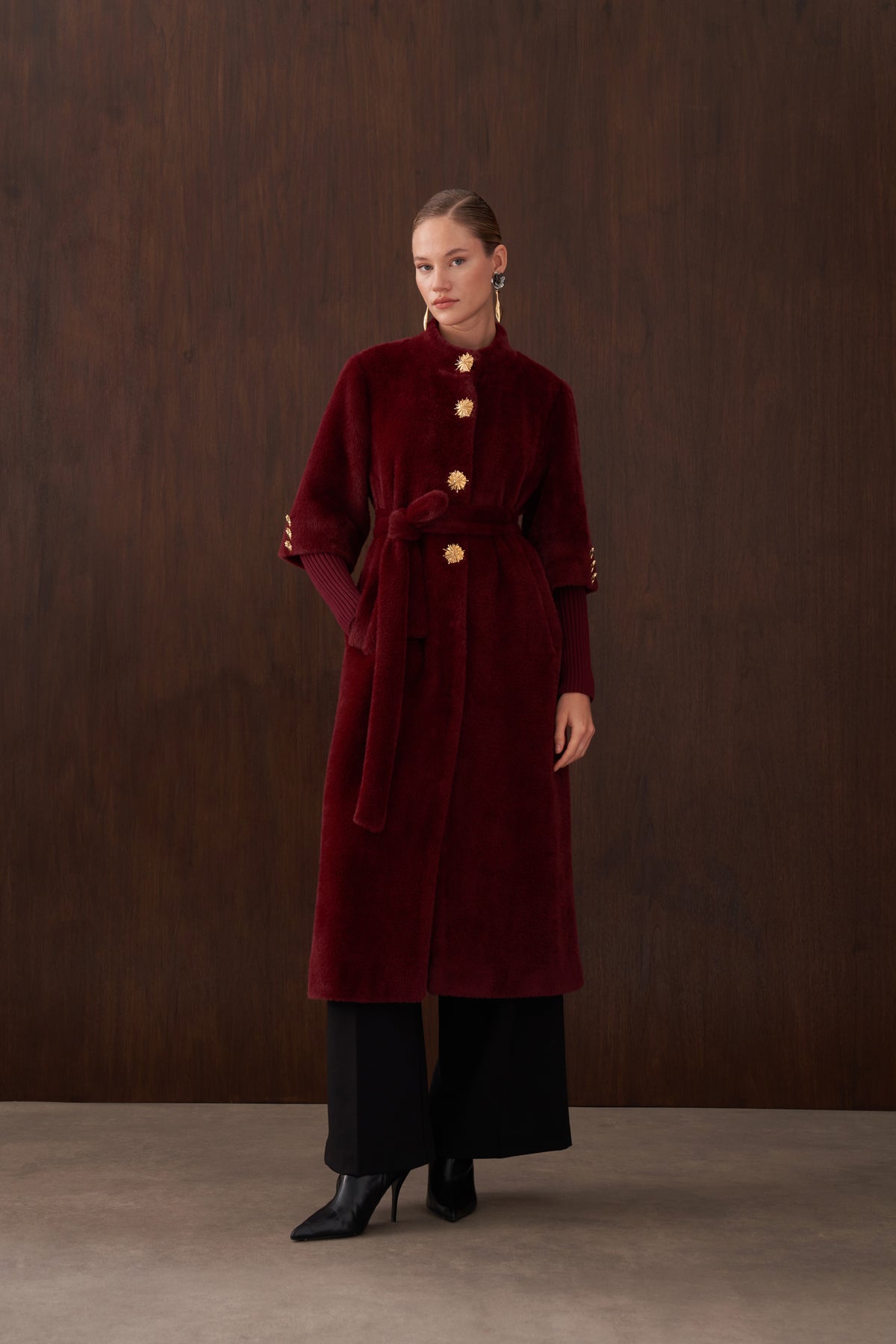 Hakim Yaka Triko ve Düğme Detaylı Angora Kaban - bordo