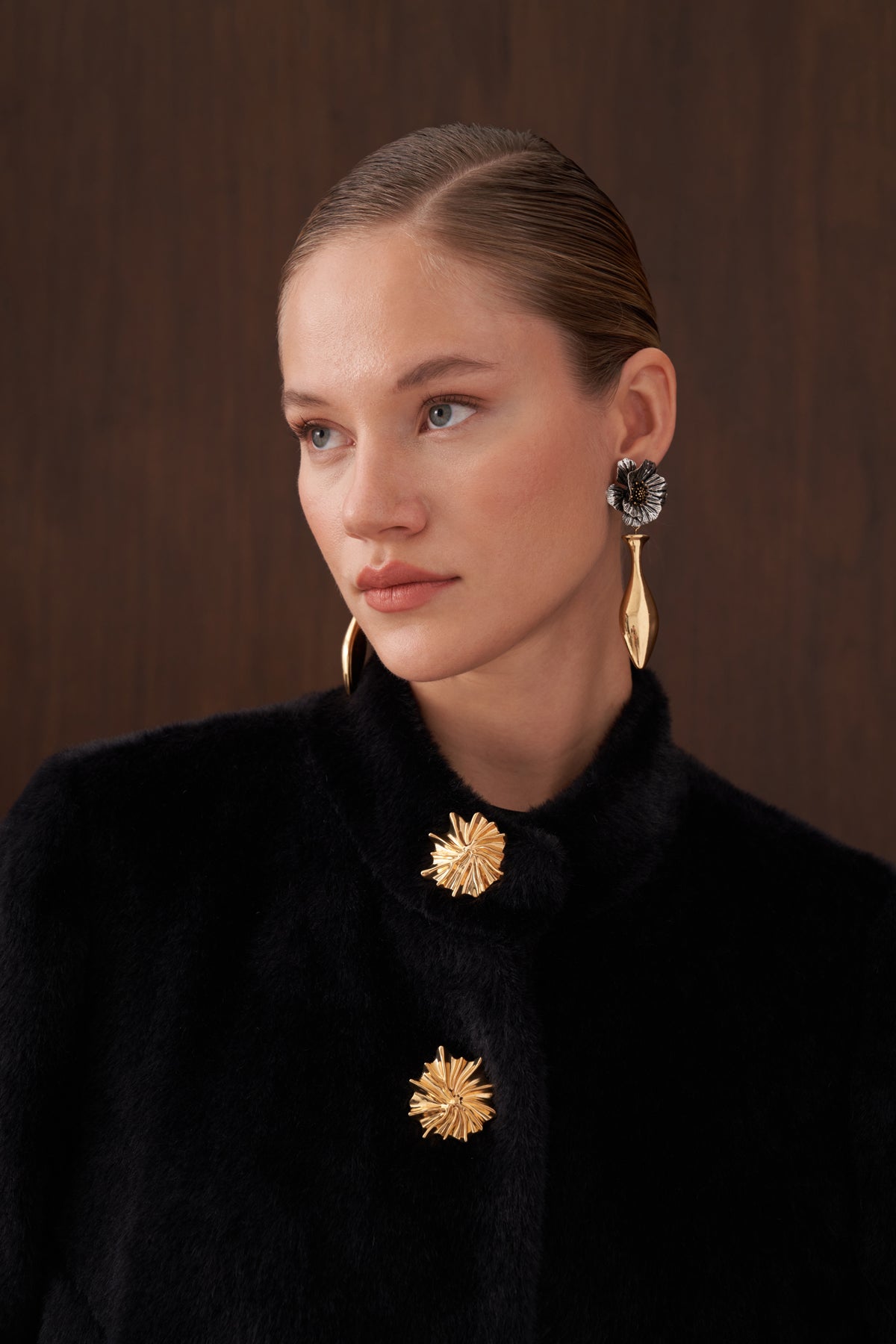 Hakim Yaka Triko ve Düğme Detaylı Angora Kaban - siyah