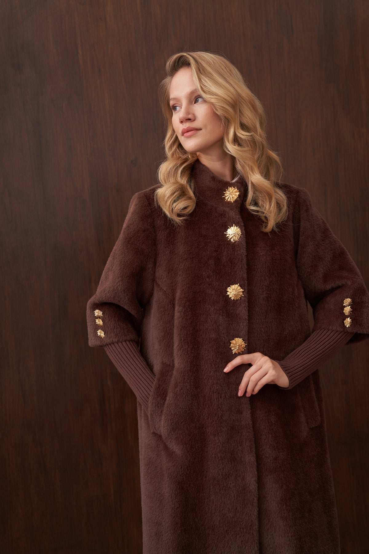 Hakim Yaka Triko ve Düğme Detaylı Angora Kaban - kahve