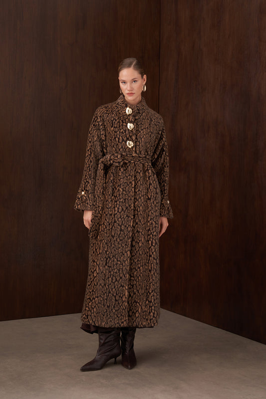 Hakim Yaka Angora Düğmeli Kaban