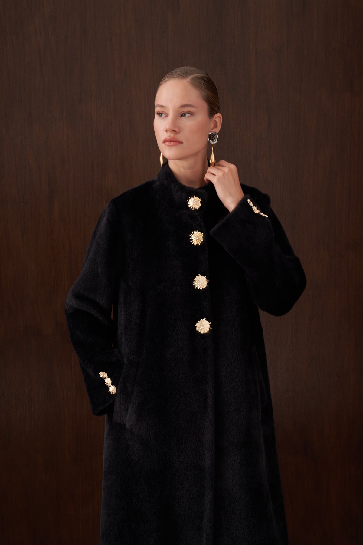 Önü Düğme Detaylı Angora Kaban - siyah