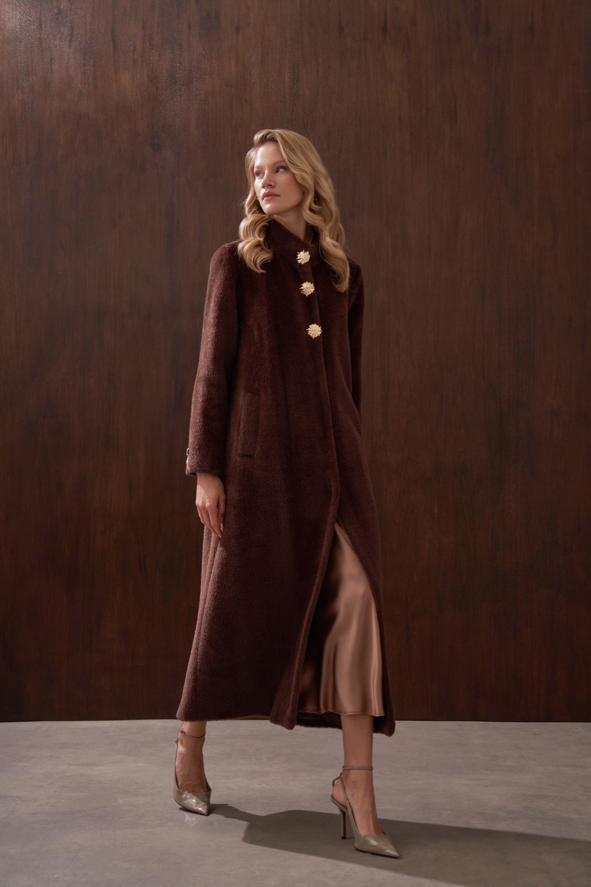 Önü Düğme Detaylı Angora Kaban - kahve