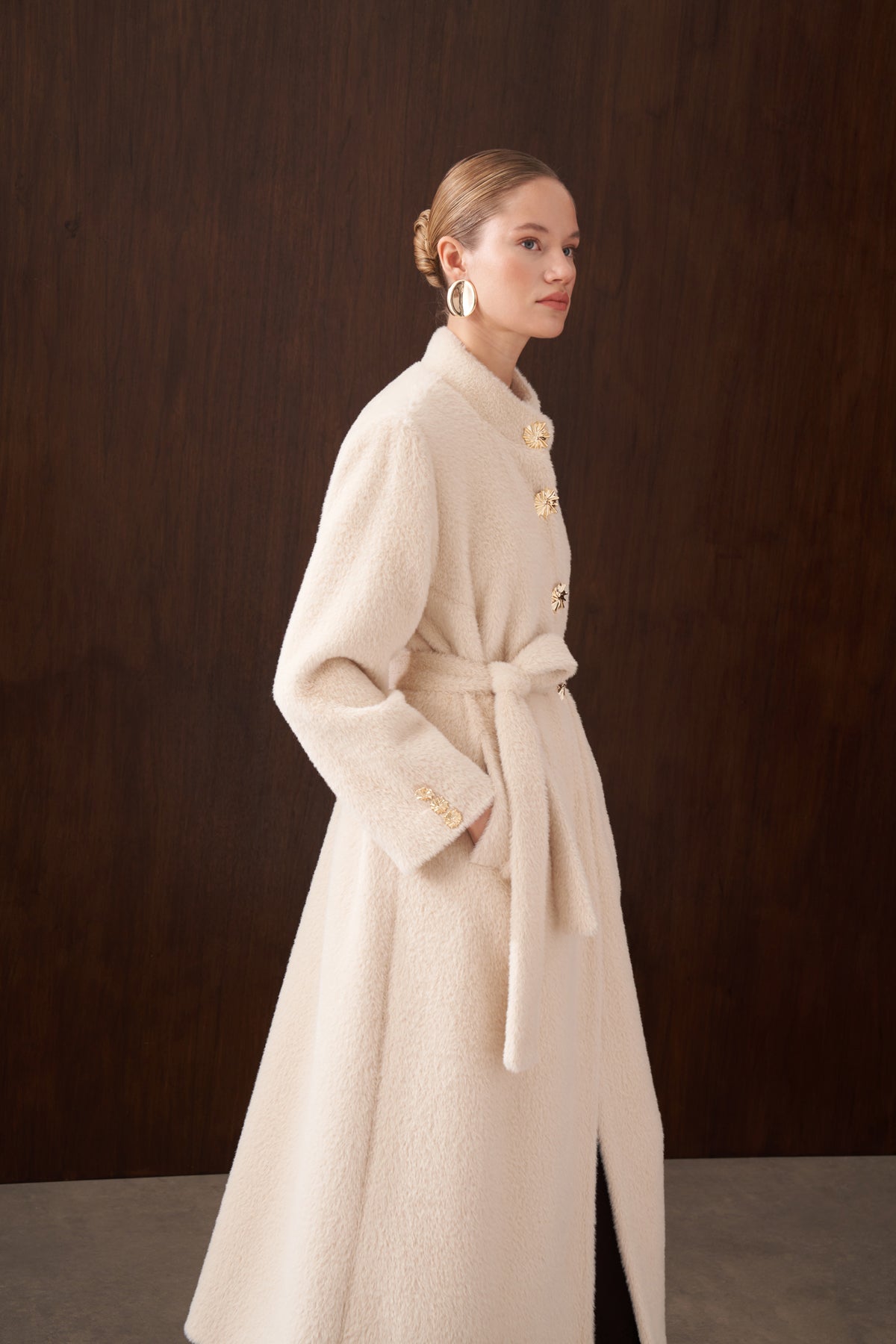 Önü Düğme Detaylı Angora Kaban - açık bej