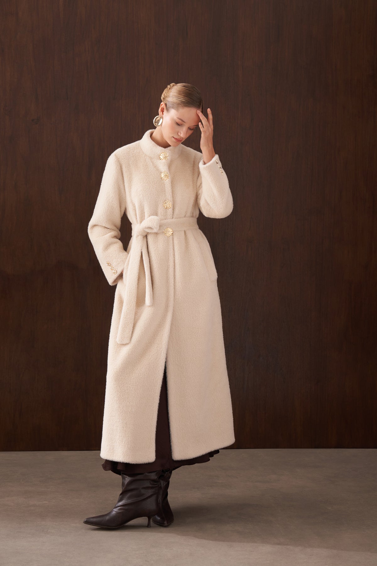 Önü Düğme Detaylı Angora Kaban - açık bej