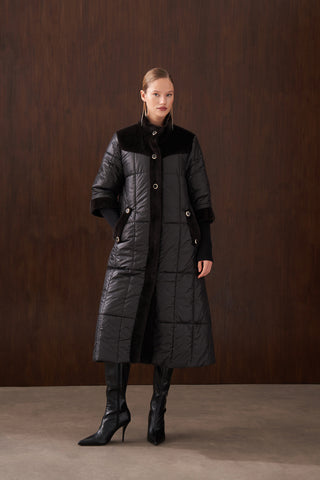 Kapitone ve Angora Kombinli Düğme Detaylı Kaban - siyah