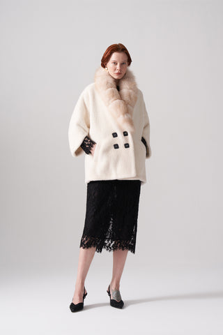 Kürk ve Düğme Detaylı Angora Kaban - ekru