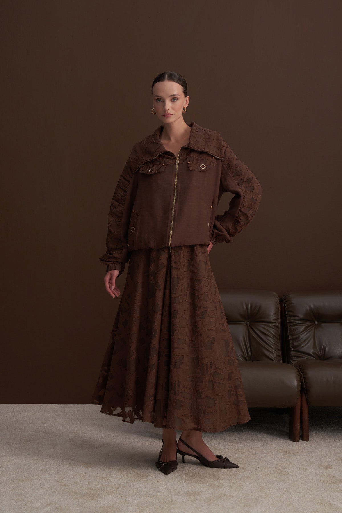 Kol Lastikli Ön Nakış Detaylı Ceket ve  Etekli Takım - Kahve