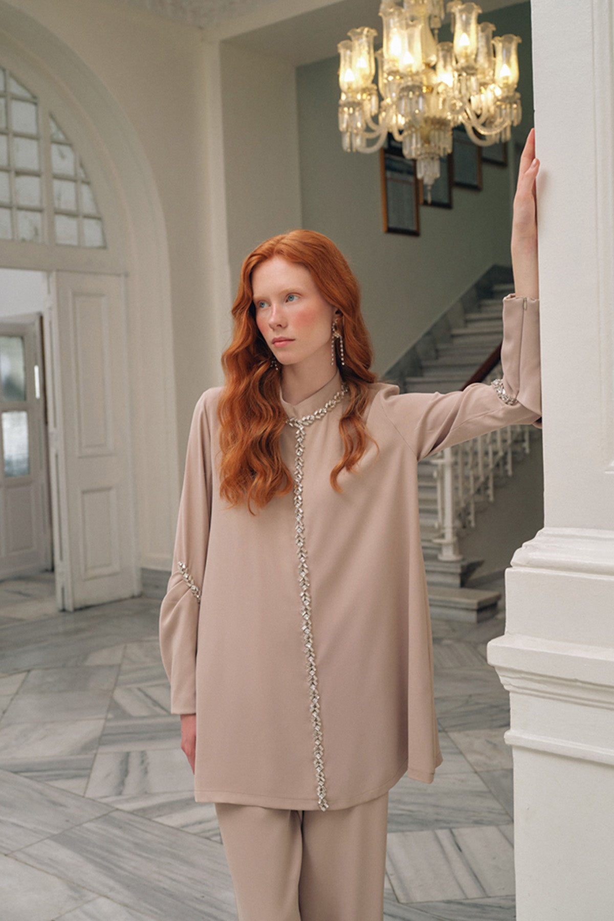 El İşi Taş Desenli Kol Büzgü Detaylı Takım - vizon