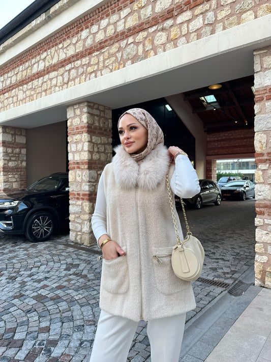 Kürk Yakalı Angora Yelek - açık bej