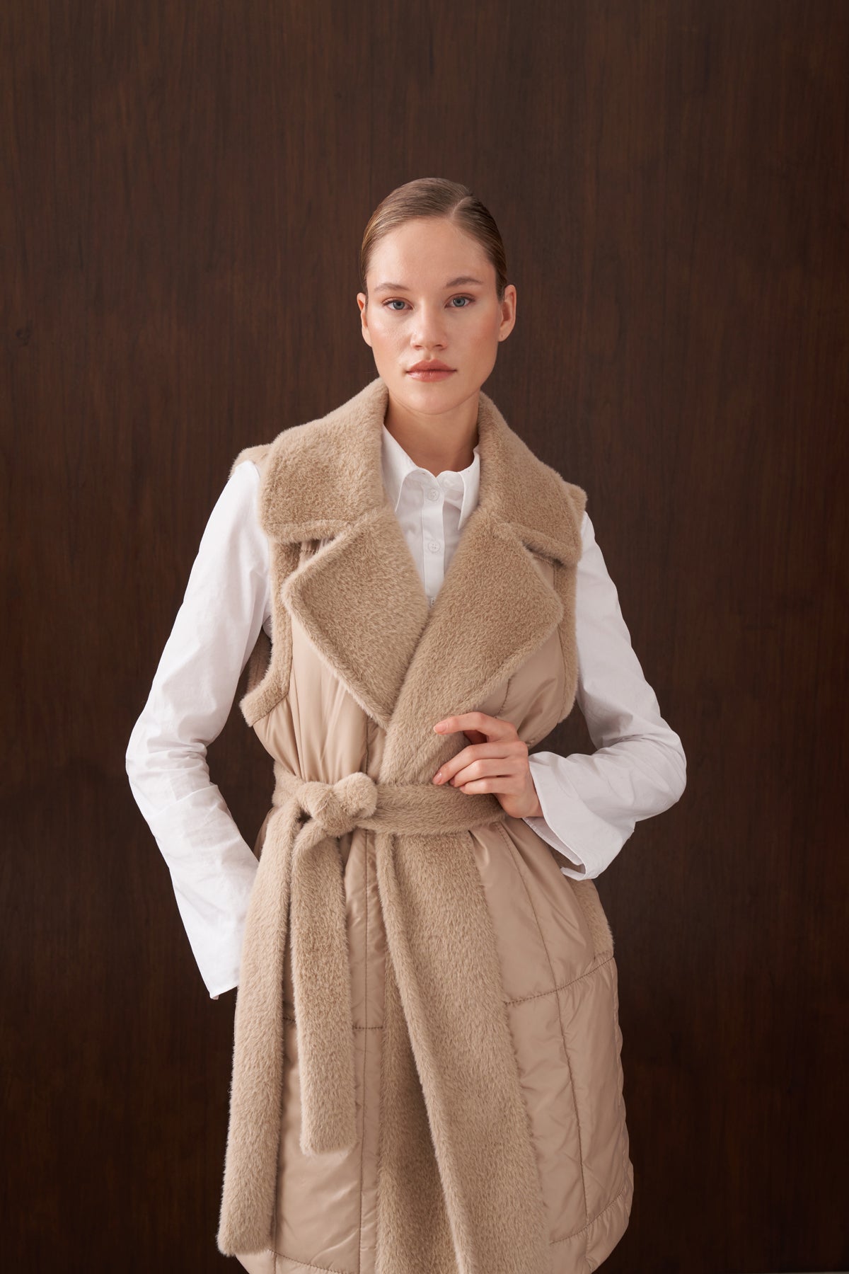 Kapitone ve Angora Kombinli Yelek - koyu bej