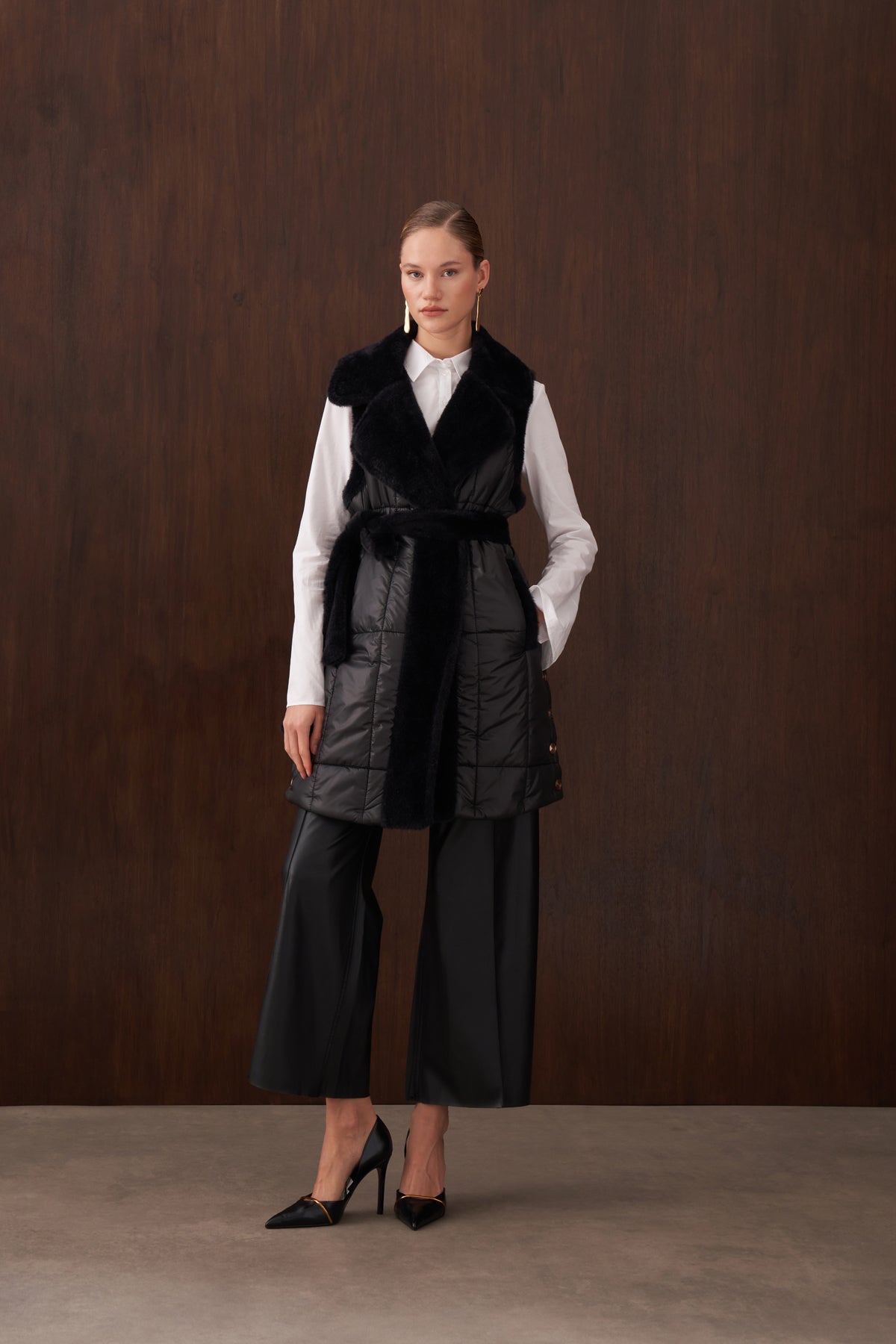 Kapitone ve Angora Kombinli Yelek - siyah