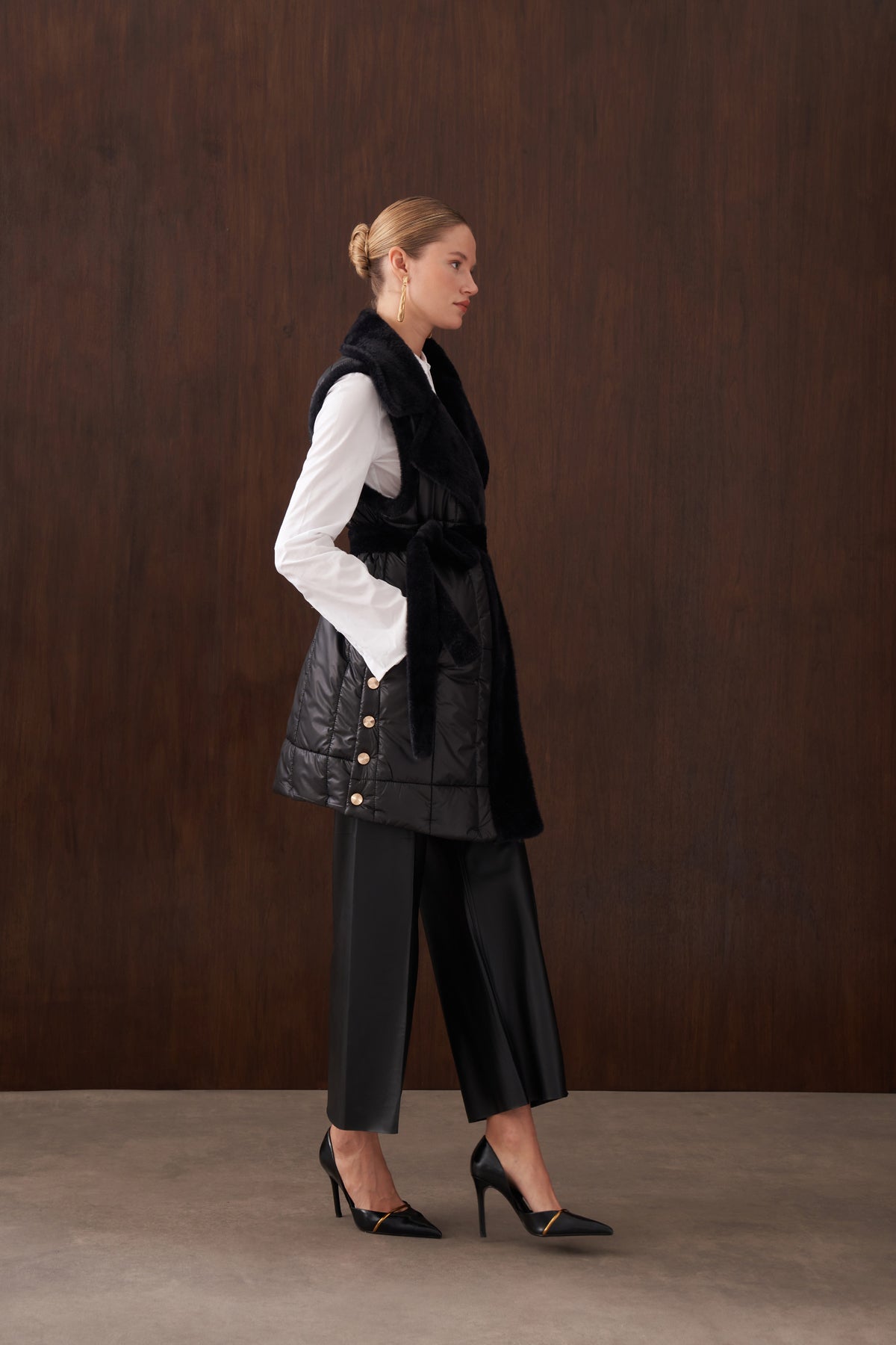 Kapitone ve Angora Kombinli Yelek - siyah