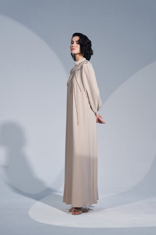 Omuzdan Kurdele Desenli El İşi Taş Detaylı Elbise - bej