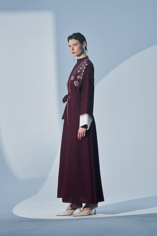 Biye Detaylı Kol ve Omuz El İşi Taş Detaylı Abaya - bordo