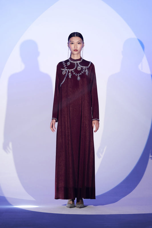 Kolları ve Yaka El İşi Taş İşleme Detaylı Elbise - bordo