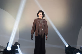 Omuzdan Kurdele Desenli El İşi Taş Detaylı Elbise - kahve