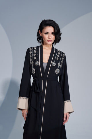 Biye Detaylı Kol ve Omuz El İşi Taş Detaylı Abaya - siyah bej