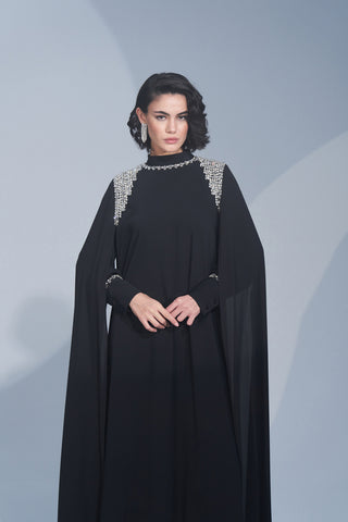 Omuz ve Yaka El İşi Taş İşlemeli Kol Pelerin Detaylı Elbise - siyah